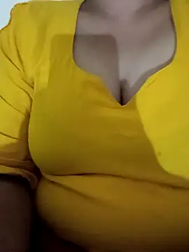 Snapshot of Ritika_jain01 chatting on December 2025 06:14:03 PM Ritika jain01 online show from December 2025 06:14:03 PM