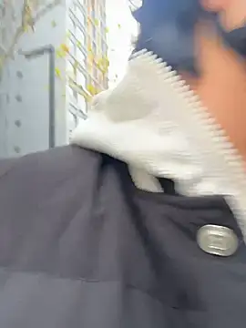 Snapshot of Fengbaby-555 chatting on November 2025 04:12:02 AM Fengbaby-555 online show from November 2025 04:12:02 AM