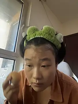 Snapshot of Fengbaby-555 chatting on November 2025 05:51:02 AM Fengbaby-555 online show from November 2025 05:51:02 AM