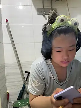 Fengbaby-555 online show from April 2026 01:53:01 AM