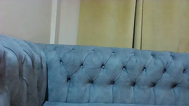 Amiblue Xo online show from October 2025 11:24:02 PM
