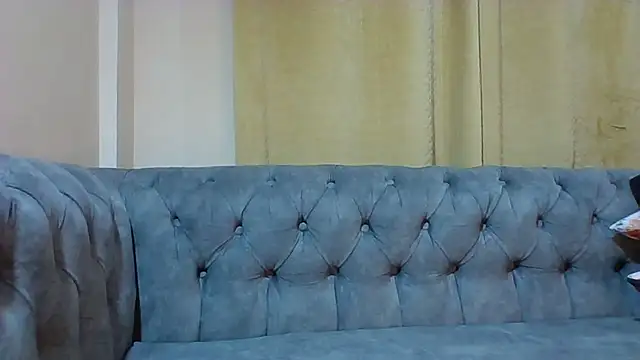 Amiblue Xo online show from October 2025 09:49:02 PM
