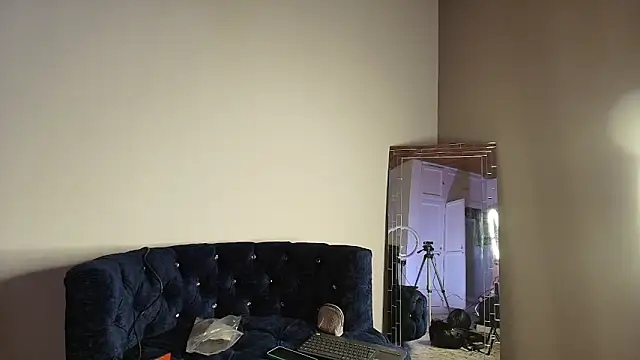 Electra Gosselin online show from November 2025 03:29:02 AM