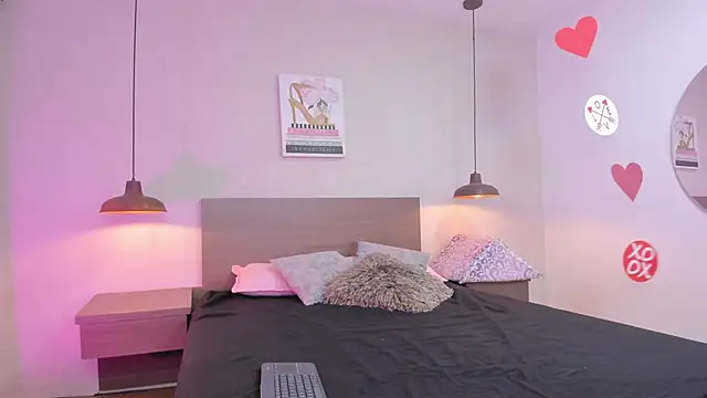 Katyrousee online show from March 2026 07:09:01 PM