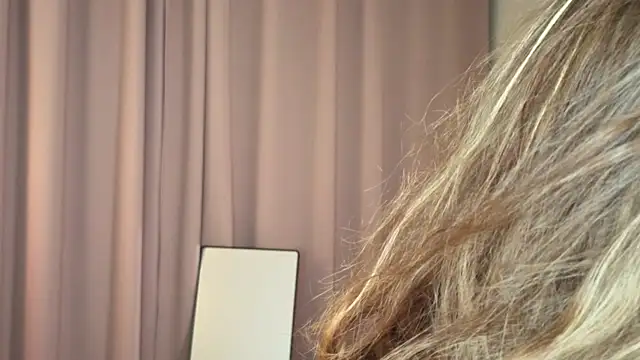 LoveSeekins online show from April 2026 07:07:01 PM