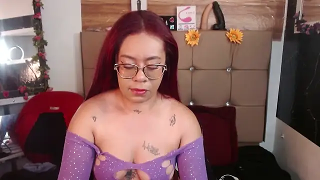 MIA  SPENCER online show from January 2026 05:27:02 PM