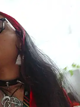 carolinerue online show from January 2026 07:05:02 PM