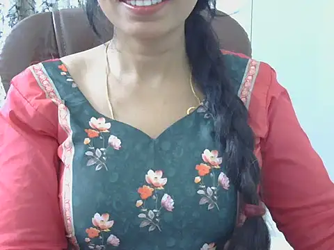 MISS SOMIYA online show from March 2026 06:37:02 PM
