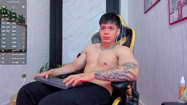 xKevyn online show from September 2025 12:32:02 PM