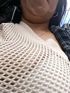 Misshot 01 online show from October 2025 06:37:01 PM