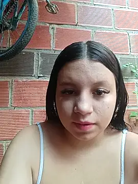 Snapshot of Shell_Latina chatting on October 2025 01:44:01 PM Shell Latina online show from October 2025 01:44:01 PM