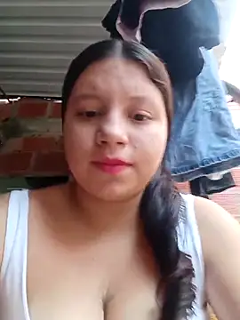 Snapshot of Shell_Latina chatting on October 2025 01:21:02 PM Shell Latina online show from October 2025 01:21:02 PM