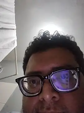 Santiagoqro85 online show from April 2026 02:56:01 AM