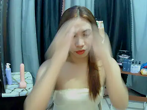 Chen Lavin online show from November 2025 03:22:01 PM