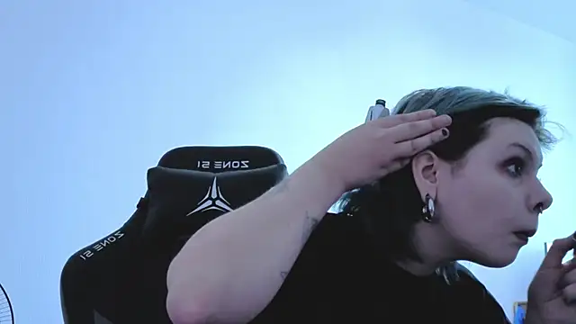 Alice Zev online show from September 2025 01:22:02 PM