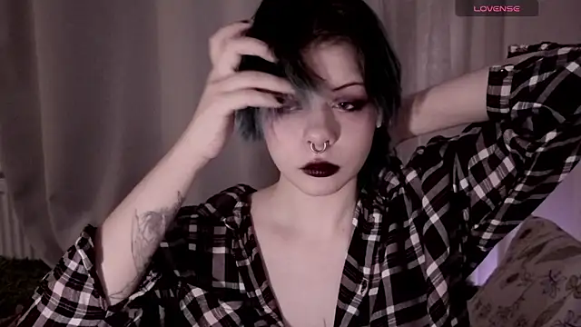 Alice Zev online show from December 2025 10:28:01 PM