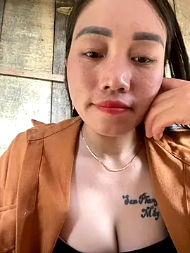 chipp-bong online show from November 2025 12:54:01 AM