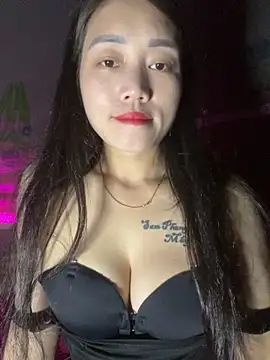 chipp-bong online show from November 2025 01:38:01 AM