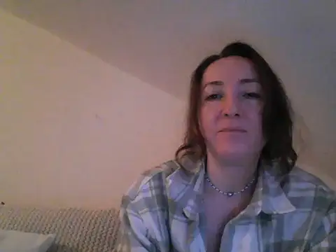 Snapshot of Valessya chatting on May 2026 06:57:02 PM Valessya online show from May 2026 06:57:02 PM