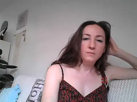 Snapshot of Valessya chatting on June 2026 05:37:02 PM Valessya online show from June 2026 05:37:02 PM