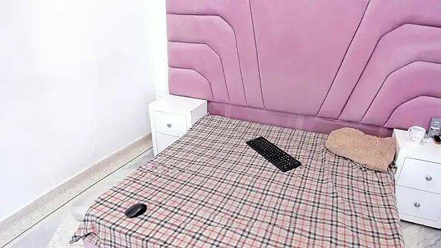 Snapshot of kingmaverickx chatting on March 2026 03:23:01 AM kingmaverickx online show from March 2026 03:23:01 AM