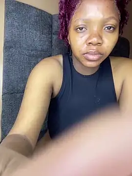 Snapshot of MilfBoobsxx chatting on June 2026 05:30:02 AM MilfBoobsxx online show from June 2026 05:30:02 AM