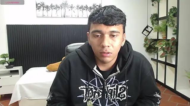 titanxero online show from November 2025 12:38:02 PM