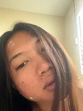 Snapshot of cassie_cakes chatting on November 2025 06:02:02 AM cassie cakes online show from November 2025 06:02:02 AM