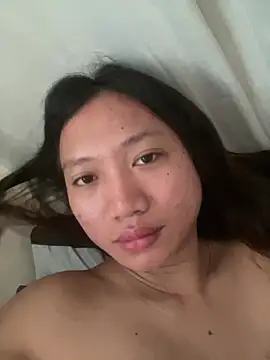 Snapshot of cassie_cakes chatting on May 2026 07:57:01 AM cassie cakes online show from May 2026 07:57:01 AM