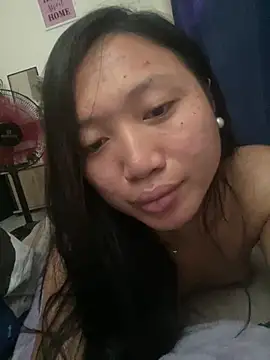 Snapshot of cassie_cakes chatting on June 2026 05:32:02 AM cassie cakes online show from June 2026 05:32:02 AM