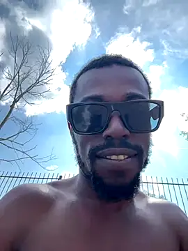 toy-boyluv online show from September 2025 05:47:02 PM