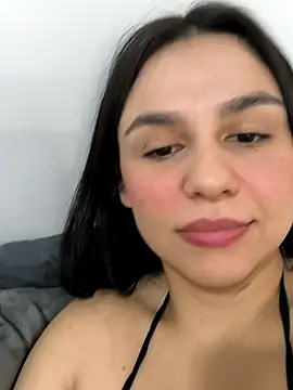 Snapshot of Daniela-rosee chatting on September 2025 10:00:01 PM Daniela-rosee online show from September 2025 10:00:01 PM
