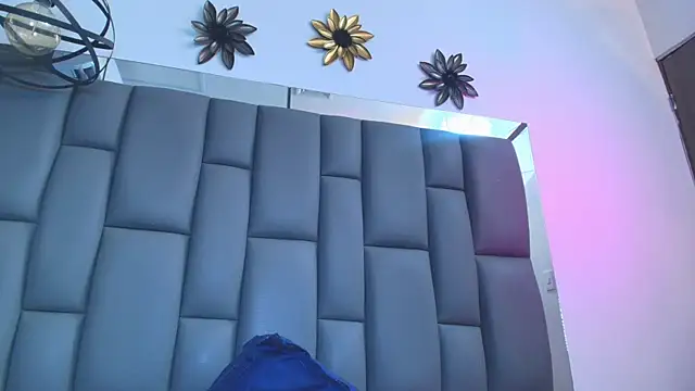 kissme luna online show from January 2026 07:04:02 PM