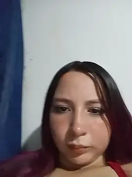 Mia2xsmith online show from April 2026 12:05:02 AM