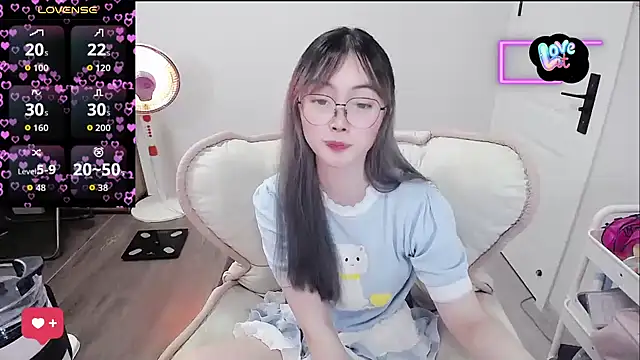 baby-yaya20 online show from February 2026 11:14:02 AM