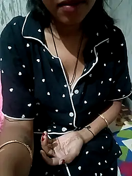 Cute Aaisha online show from October 2025 10:43:02 PM