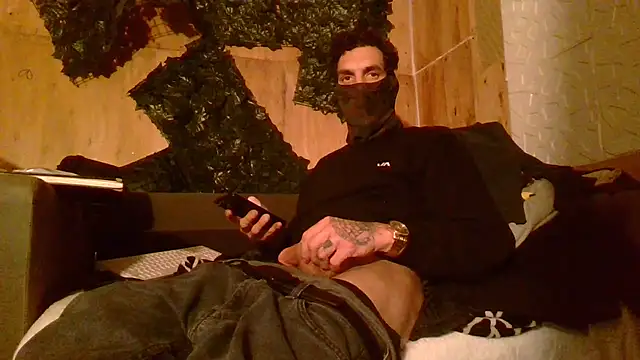 Sillycatfish online show from December 2025 03:33:02 AM