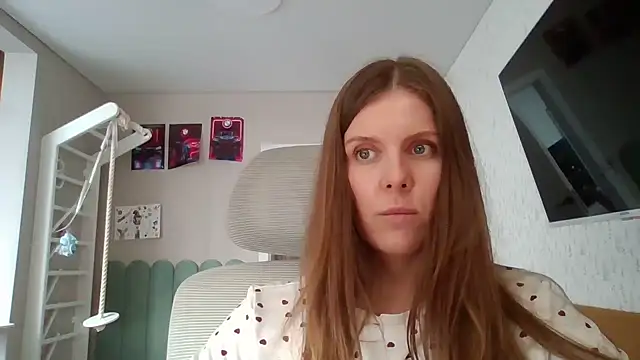 Snapshot of Zolira chatting on June 2026 01:13:01 PM Zolira online show from June 2026 01:13:01 PM