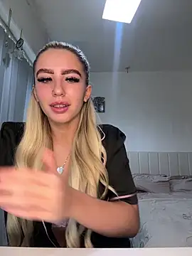 BlondeBetty online show from March 2026 12:20:01 PM