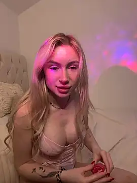 SexySaraxxoo online show from November 2025 05:07:01 PM