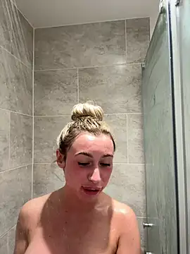 SexySaraxxoo online show from March 2026 09:31:01 PM