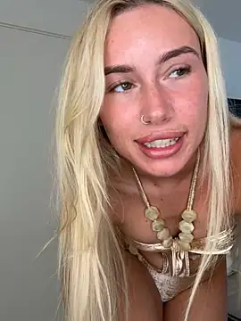 Snapshot of SexySaraxxoo chatting on June 2026 11:24:02 AM SexySaraxxoo online show from June 2026 11:24:02 AM