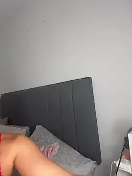 SexySaraxxoo online show from July 2026 10:45:01 PM