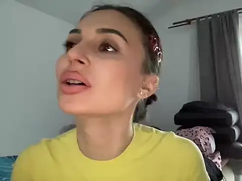 Snapshot of lannaah_ chatting on October 2025 10:24:01 AM lannaah online show from October 2025 10:24:01 AM