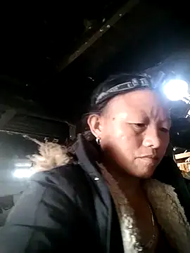 Snapshot of Samdim23 chatting on November 2025 02:42:02 AM Samdim23 online show from November 2025 02:42:02 AM