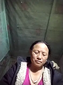 Snapshot of Samdim23 chatting on November 2025 12:44:02 PM Samdim23 online show from November 2025 12:44:02 PM