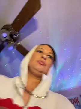 shortywidaphatty online show from October 2025 01:51:02 PM