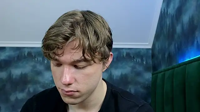 MarkShot  online show from November 2025 06:00:02 PM