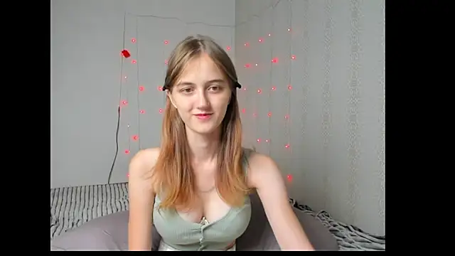 Snapshot of dreamy_pollyyy chatting on July 2026 07:31:01 PM dreamy pollyyy online show from July 2026 07:31:01 PM