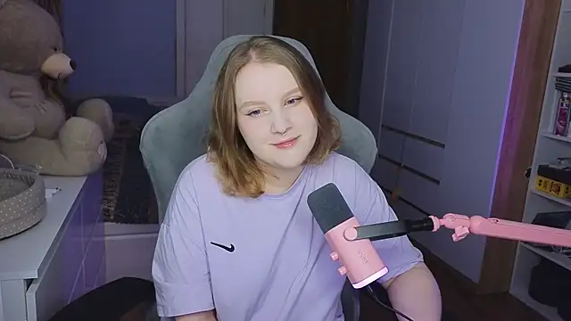 OliviaBlade online show from November 2025 01:24:01 PM